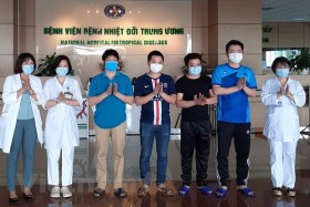 Thêm 3 ca COVID-19 khỏi, Việt Nam điều trị thành công cho 305 người