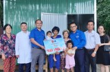 Huyện đoàn Bàu Bàng trao Nhà nhân ái tại xã Tân Hưng