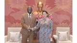 越南国会主席阮氏金银会见世界银行驻越南首席代表奥斯曼·迪奥