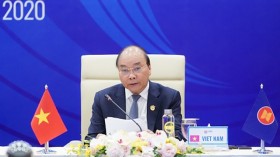 东盟领导人与东盟议会联盟大会代表对话会召开
