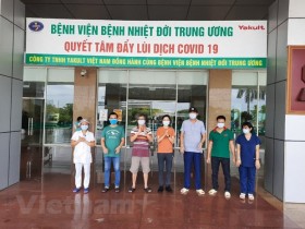 Thêm 5 trường hợp mắc COVID-19 được công bố khỏi bệnh