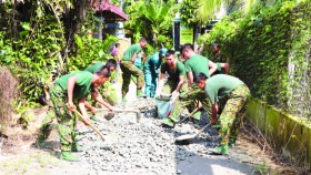 Ra quân thực hiện công tác dân vận