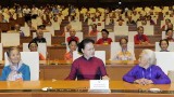 越南国会主席阮氏金银与300位越南英雄母亲会面