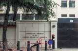 Mỹ hạ cờ ở lãnh sự quán tại Thành Đô của Trung Quốc