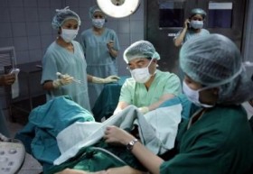 Thailand permits medical tourists to return, but under strict control