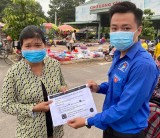 Xã đoàn Long Tân, huyện Dầu Tiếng: Phát khẩu trang miễn phí cho người dân