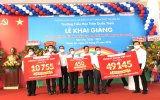 Công ty Honda Việt Nam: Tặng hơn 60.000 nón bảo hiểm cho học sinh lớp 1 tại Bình Dương