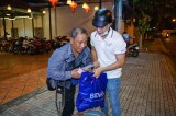 Đoàn cơ sở BIDV Bình Dương: Phối hợp trao tặng nhiều phần quà cho người khó khăn