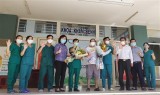 岘港市最后一名新冠肺炎确诊患者治愈出院