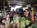 Chợ hàng bông Phú Hòa: Cần thay “áo mới”