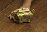 Anh: Chiếc bình trà trong nhà kho được đấu giá hàng trăm nghìn bảng