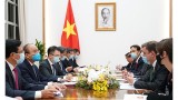 越南政府总理阮春福会见英国国际贸易部副部长及英国企业能源公司总裁