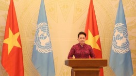 越南国会主席阮氏金银在联合国大会纪念第四次世界妇女大会25周年高级别会议上发表讲话