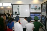 “黄沙和长沙归属越南：历史证据和法律依据”资料与地图展亮相同奈省
