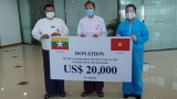 越南向缅甸移交防疫物资