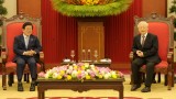 越共中央总书记、国家主席阮富仲会见韩国国会议长朴炳锡