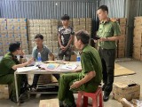 Bắt giữ quả tang cơ sở sản xuất hàng giả quy mô lớn tại TP.Thuận An