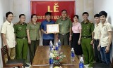 Công an tỉnh Bình Dương: Khen thưởng đột xuất Đội phòng cháy chữa cháy cơ sở Công ty Quang Du
