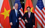 越南政府副总理兼外长范平明与美国国家安全顾问罗伯特·奥布莱恩会谈