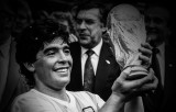 Messi, Ronaldo và nhiều ngôi sao bóng đá đương đại tưởng nhớ Maradona