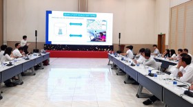 平阳省建设厅与城市发展局工作团举行会议