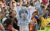 Người hâm mộ Argentina tiễn huyền thoại Maradona về nơi an nghỉ