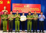 Xã Đất Cuốc, huyện Bắc Tân Uyên nhận bằng khen của Bộ Công an về phong trào toàn dân bảo vệ an ninh Tổ quốc