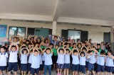 Trường Mầm non Montessori Bình Dương: Trao tặng tiền, quà cho Trung tâm Giáo dục trẻ khuyết tật TP.Thuận An