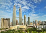 Malaysia considers opening border to boost tourism