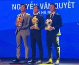 Văn Quyết nhận danh hiệu Quả bóng vàng Việt Nam 2020