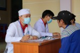Thầy thuốc trẻ tình nguyện vì sức khỏe nhân dân