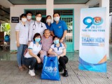Huyện đoàn Dầu Tiếng: Thăm, khám bệnh, tặng quà cho mẹ Việt Nam anh hùng