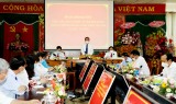 值越南医师节之际平阳省领导走访慰问医疗卫生干部人员队伍并致以节日祝福