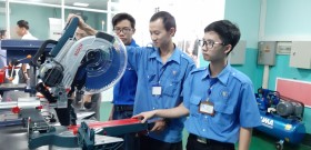 培训高质量人力资源，为智慧城市建设服务：集中建设数字劳动力