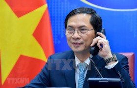 越摩两国外长就双边合作与多边场合配合交换意见