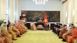 越南国家主席阮春福会见越南佛教协会领导代表团