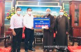 Religious organizations donate VND 200 million to Covid-19 prevention and control activities