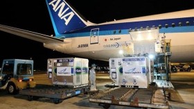 日本政府赠予的近100万剂疫苗已运抵内排机场