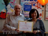 在瑞士越南人和企业向越南新冠疫情防控基金捐款