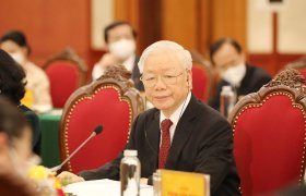 French official interested in Vietnam’s choices for development