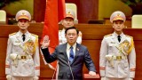 王廷惠同志当选为越南第十五届国会主席