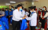 Volunterring students of Lam Dong province come to Binh Duong province to assist Covid-19 prevention and control