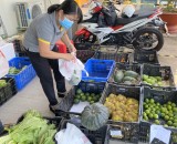 Người dân Phú Giáo yên tâm mua hàng bình ổn giá