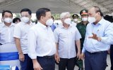 Chủ tịch nước Nguyễn Xuân Phúc thăm Cơ sở 2 Bệnh viện dã chiến Bình Dương: Cố gắng làm hết sức mình để điều trị có kết quả tốt nhất cho bệnh nhân