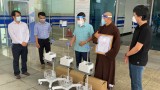 Phật giáo tỉnh trao tặng máy thở hỗ trợ điều trị bệnh nhân mắc Covid-19