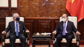 越南国家主席阮春福会见联合国驻越协调员马特拉