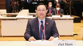 国会主席王廷惠出席第五次世界议长大会开幕式