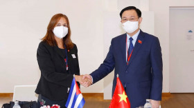 国会主席王廷惠会见古巴全国人民政权代表大会副主席