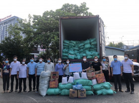 Tiếp nhận 25 tấn gạo từ Hội Nông dân Hải Phòng