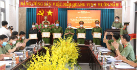 Khen thưởng Công an TX.Bến Cát trong công tác phòng chống tội phạm